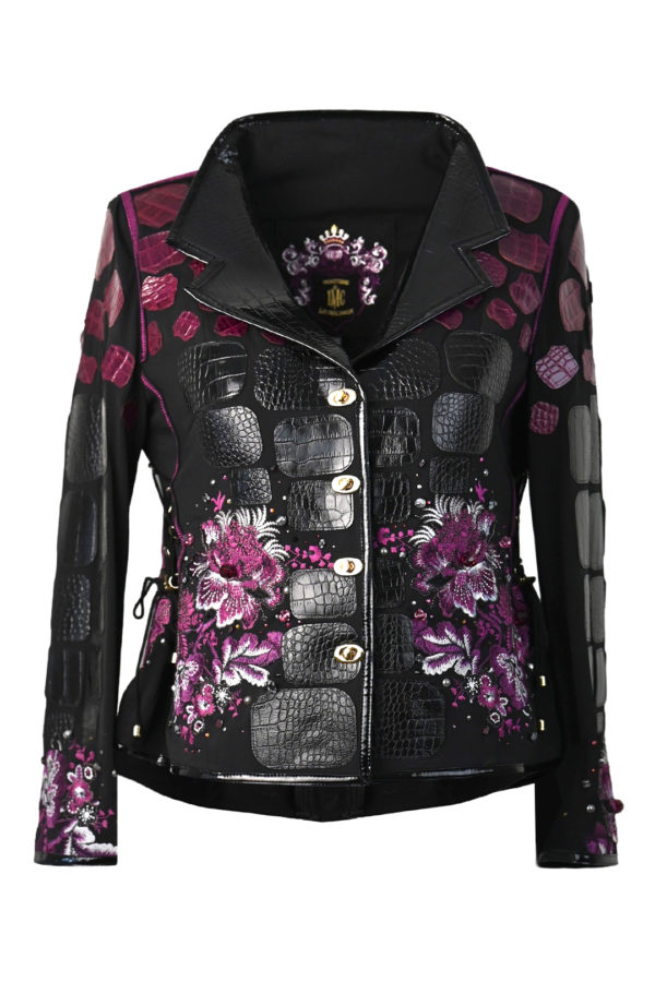 Couture Jacke mit "paisley-embroidery"-6 Motive (300.000 Stich.), handappliziert mit 270 Hotfixkristallen und Natursteinen